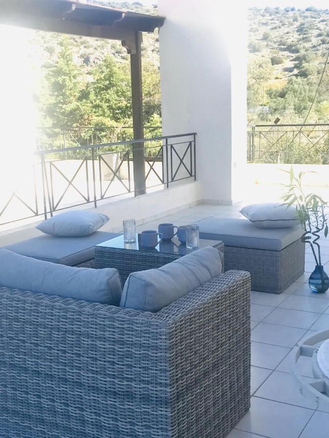 Beautiful Maisonette With A View To The Mountains And The Sea Agia Marina  Exterior photo